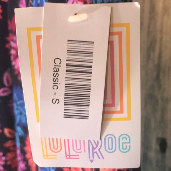 LuLaRoe Classic T floral size small NWT - Picture 3 of 7